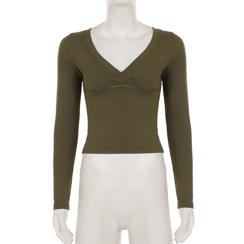 SUCHCUTE Damen Y2K Wickel-Oberteil mit V-Ausschnitt und langen Ärmeln, geraffter Brustbereich, vielseitig kombinierbar, schmal geschnitten, einfarbig, kurzes T-Shirt, Vintage-Streetwear, Basic-Oberteil. – Detail 6