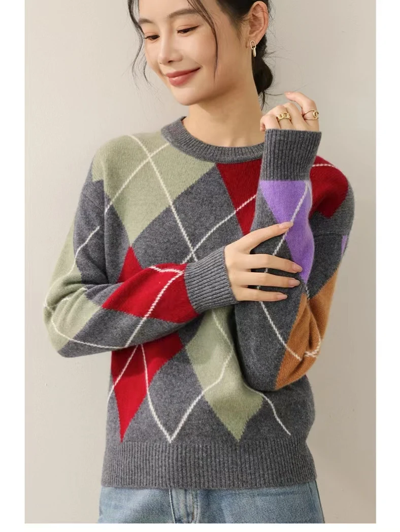 100% ميرينو رداء علوي من الصوف للنساء 2025 خريف شتاء دافئ فضفاض جديد متعدد الاستخدامات س الرقبة الماس اللون حجب الصوف تريكو