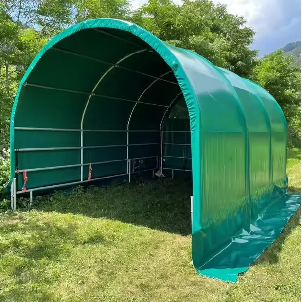 UV waterproof green coating tarp horse round curved grass tent back wall tent for horses to feed and sleep