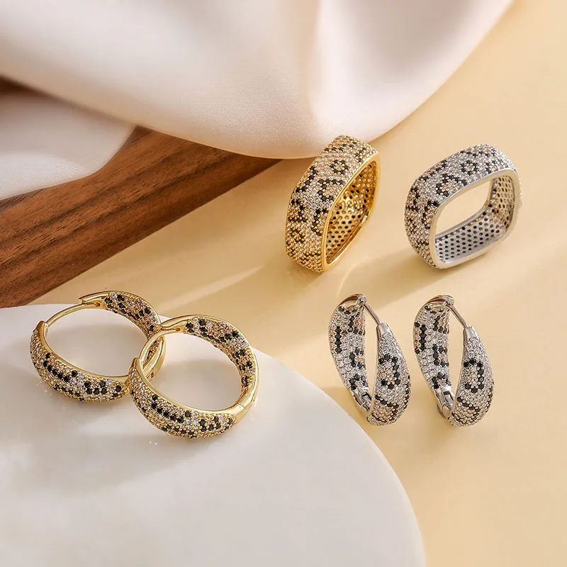 HECHENG,18K Golden Plated Leopard Print Earrings Square Ring with Cubic Zirconia Hip Hop Style for Men and Women Wholesale