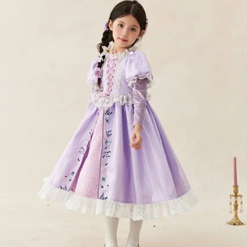 Vestido de princesa para niñas, de color lila claro, con bordados de estilo vintage, mangas abullonadas, diseño victoriano, ideal para fiestas infantiles, cumpleaños y como disfraz.