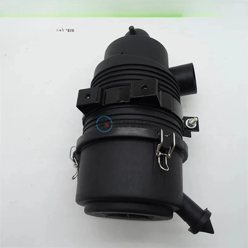 

Детали экскаватора RD411-42200 Корпус воздушного фильтра экскаватора KX057 KX121 KX161 U45