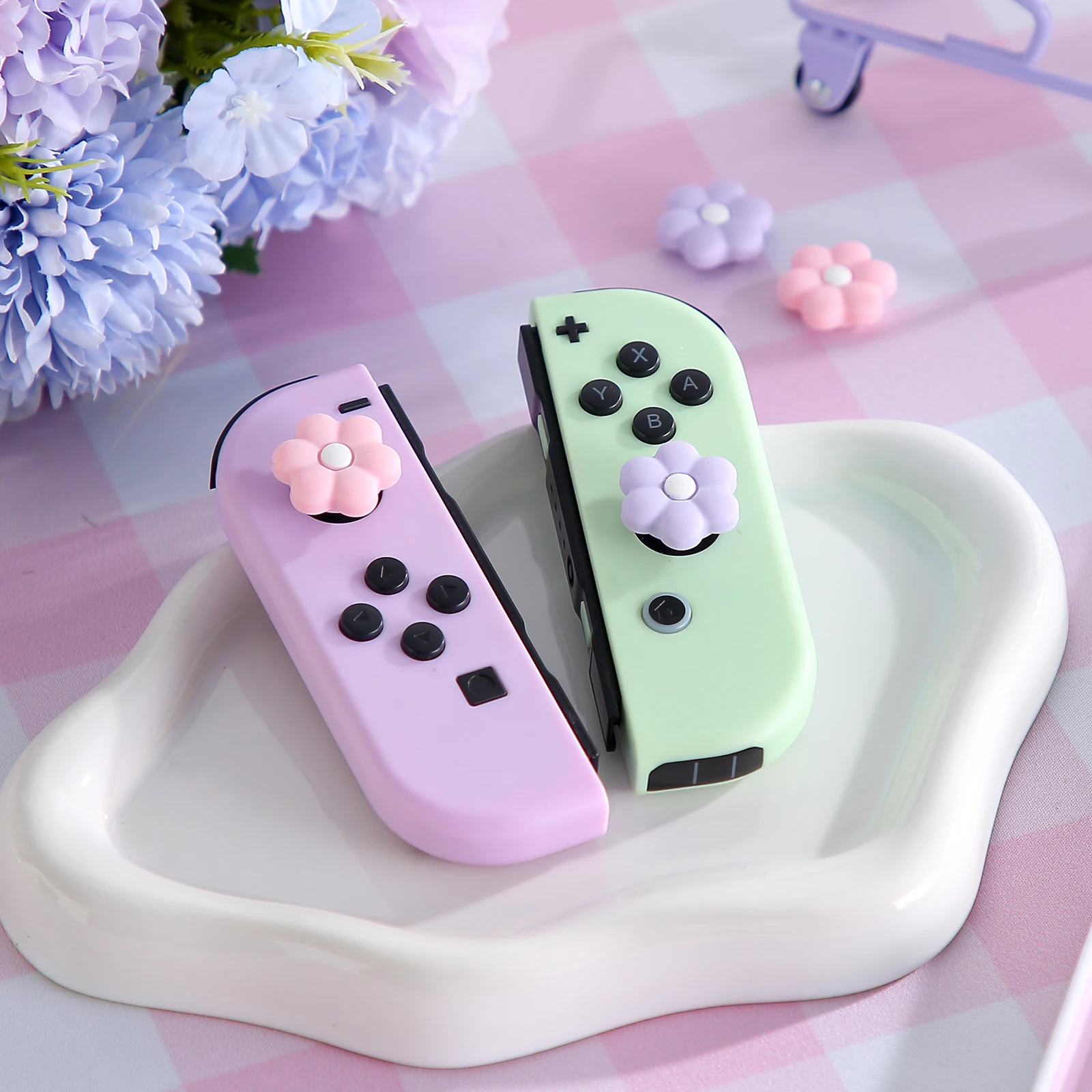 

4 шт., ручки для большого пальца, колпачки для джойстика, уютные мягкие силиконовые чехлы с цветком ромашки, кнопка для контроллера Nintendo Switch Oled Switch Lite