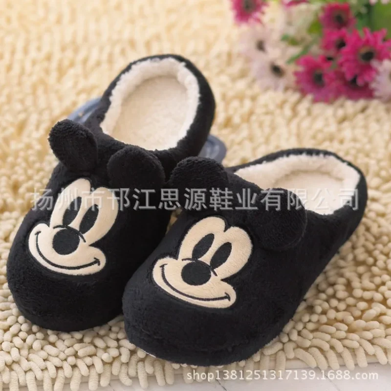 Disney Mickey Minnie pantofole da casa invernali pantofole in cotone da donna Cartoon Men Warm Coral Fleece Slides pantofola da coppia antiscivolo