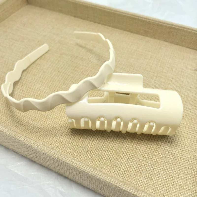 Weiche Silikon-Haarklammern und Stirnbänder im Set, Einfarbige Haarspangen und Haarband-Sets für Frauen, Klassische Haaraccessoires-Sets – Detail 7