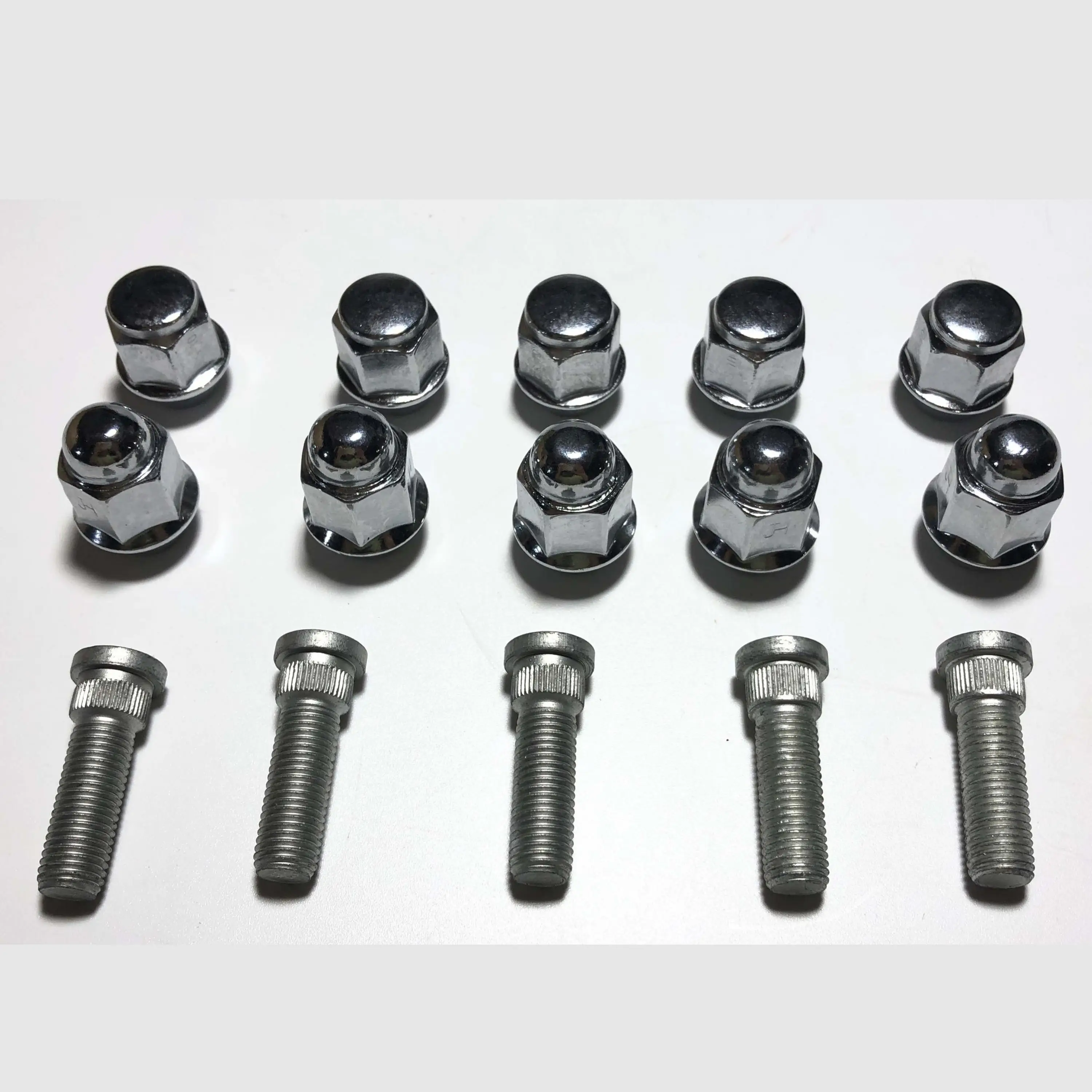 Wheel Nut And Screw For BAIC S2 S3 LH2 EH3 FS5 S6 S7 H6