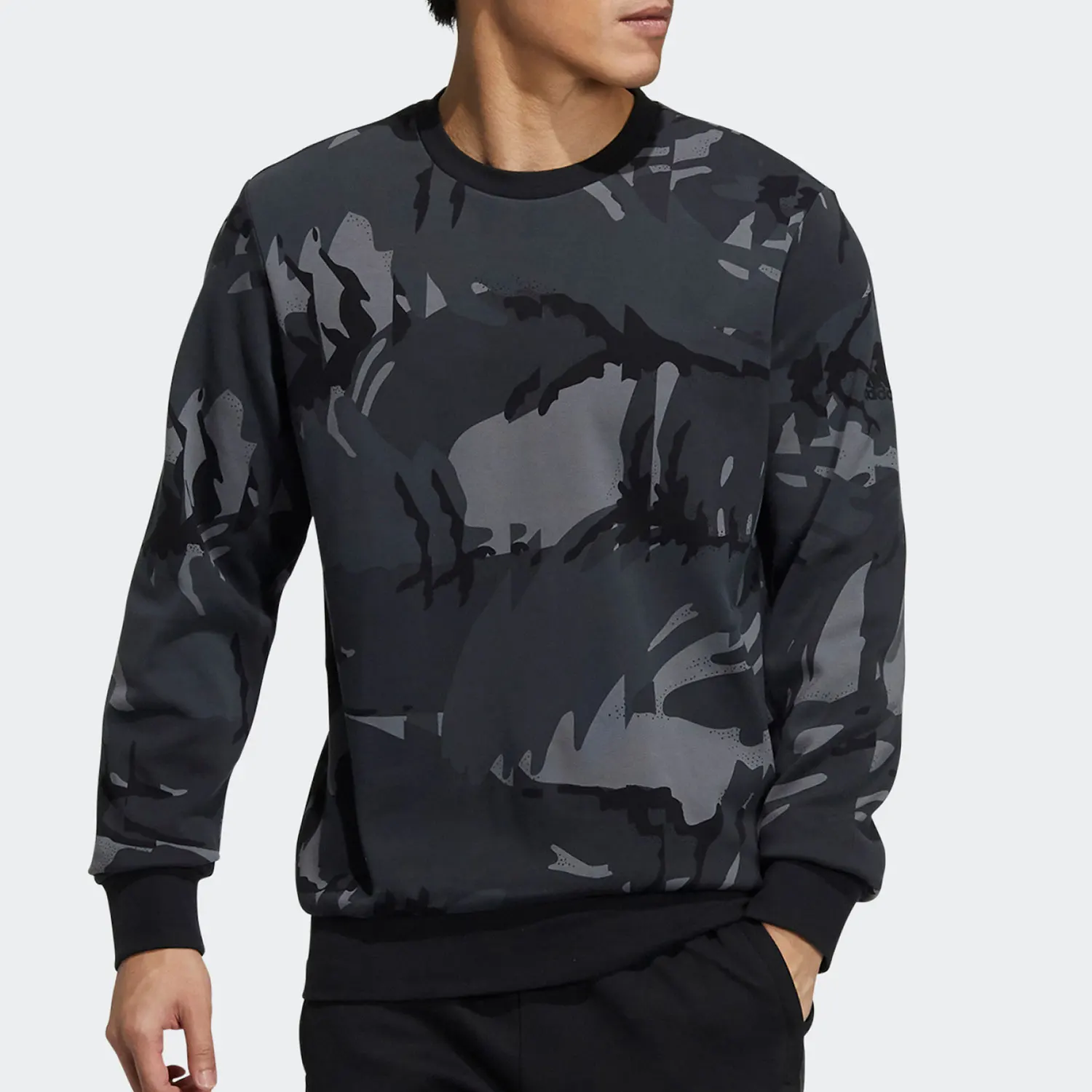 

Adidas genuine loose fit casual men's fashion camouflage round neck pullover H65646
