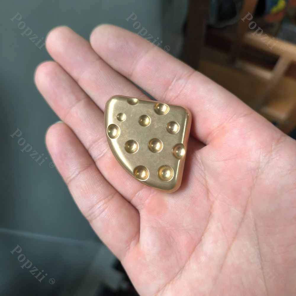 LEYANG Formaggio Ottone Magnetico Spinta Laterale Cursore Giocattoli Antistress MINI Moneta A Scatto Ufficio Gadget Antistress Ansia Giocattoli