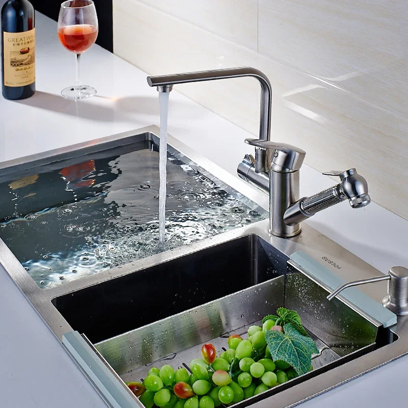 

Латунный выдвижной кухонный смеситель для мытья раковины бытовой вращающийся