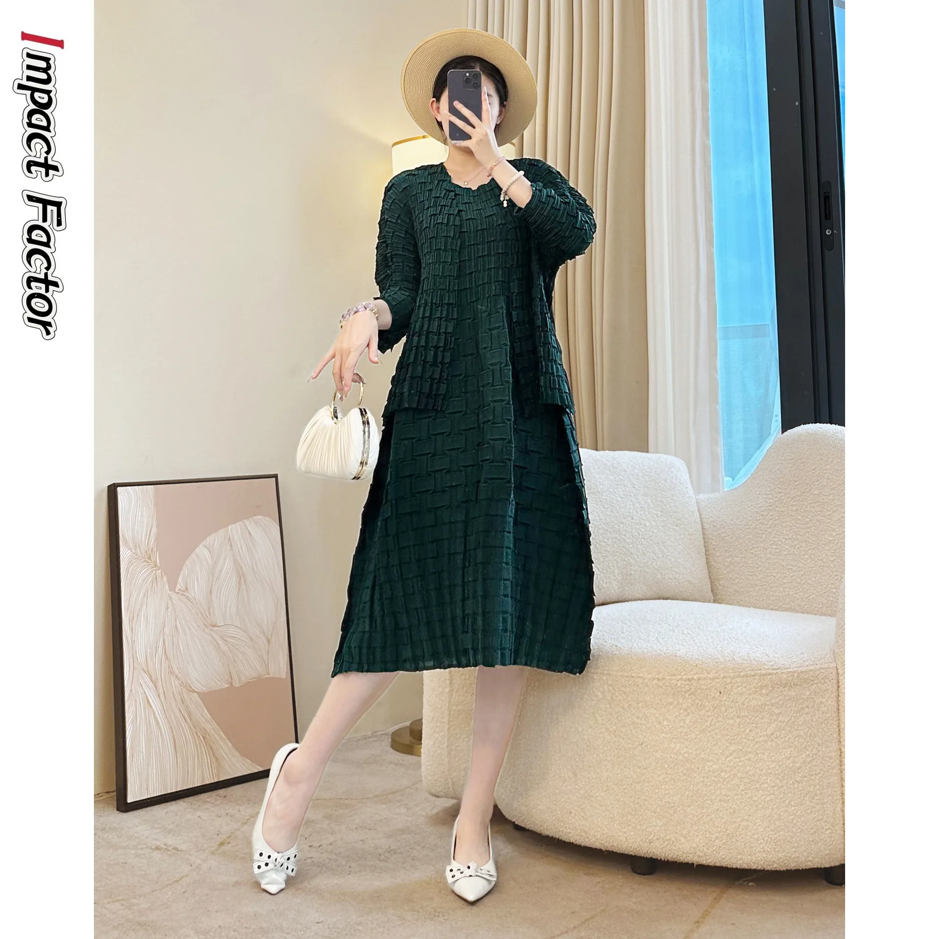 Miyake Black Dress Women's Autumn High-end Cardigan Two-piece Set Vest Skirt Pleated Loose Temperament Skirt Set