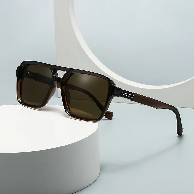 

Новые модные высококачественные квадратные солнцезащитные очки с двойными мостами, женские ретро-заклепки, синие оттенки UV400, мужские уличные солнцезащитные очки с градиентом