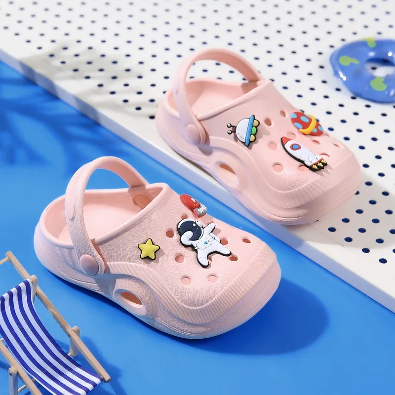 Clogs Children Sandals Casual EVA Lightweight Outdoor Shoes Anti Slip Thick Sole Beach Spaceman Cartoon Couple Garden Slipper