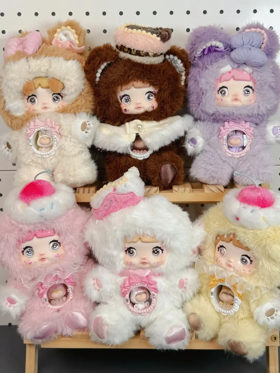 

In Stock Nommi V7&Amlls Co-Branding Series Blind Box Nommi Plush Mystery Surprise Bag Keychain Pendant Nommi Action Figure Doll