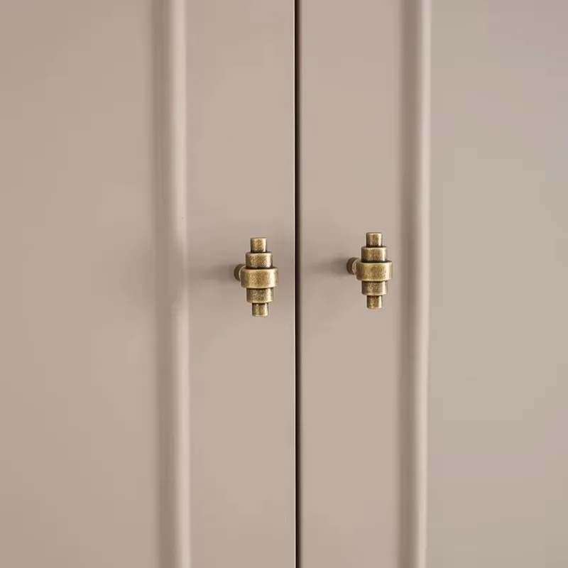 Viatage Kitchen Accessories for Bedroom Cabinets and Shoe Drawers Knobs Croissant Brass Door Handle Hardware Furniture Handles