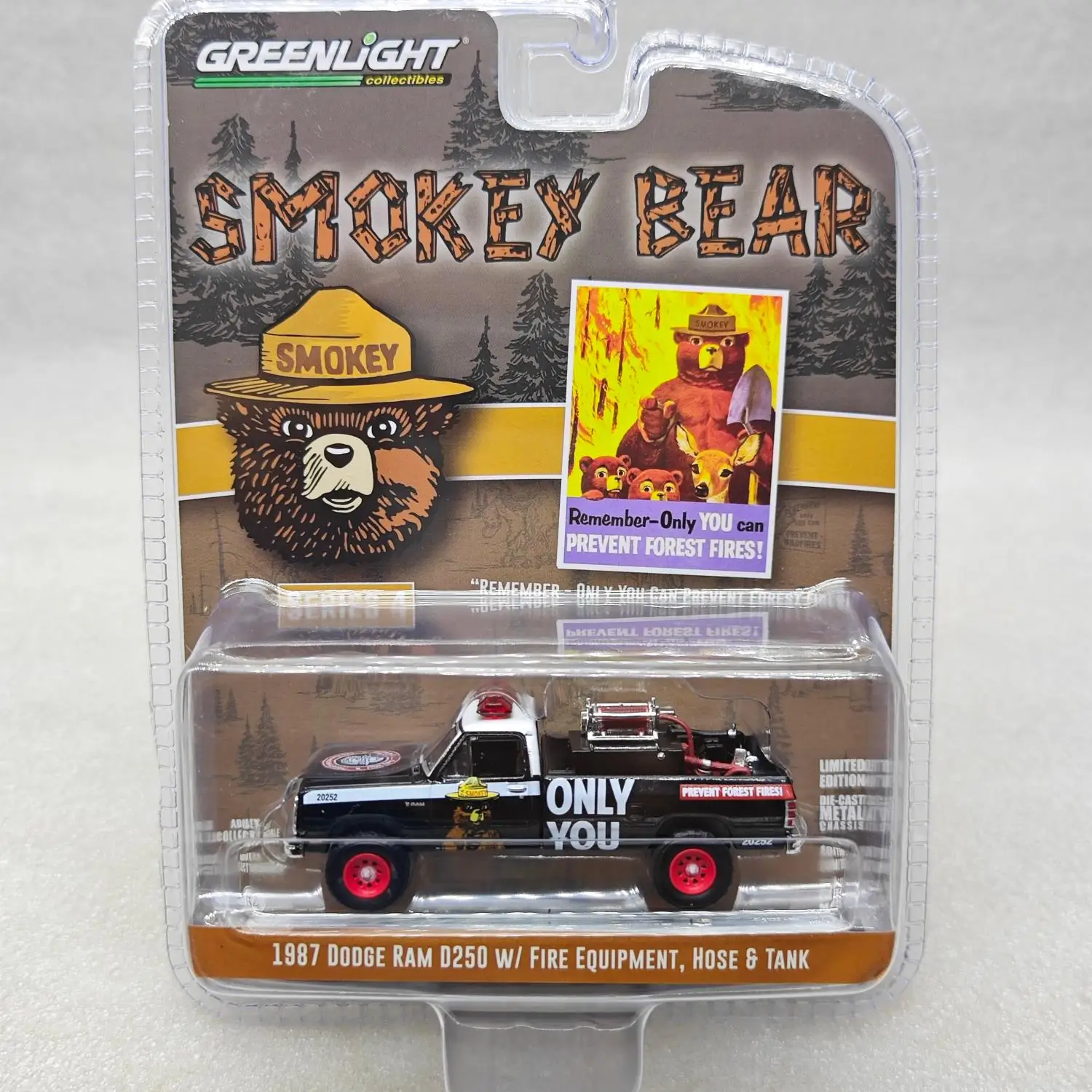 

Green Light 1:64 Smoked Bear Series 4-1987 Dodge Ram D250 W/Fire Equipment, Hose & Tank Diecast Alloy Car Model Collectible
