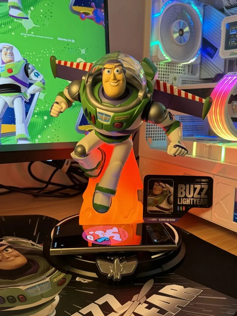 New Disney Collaboration Martube Buzz Lightyear Wireless Charging Trendy Toy Figurine Desktop Figurine Toy Toy Boy Birthday Gift