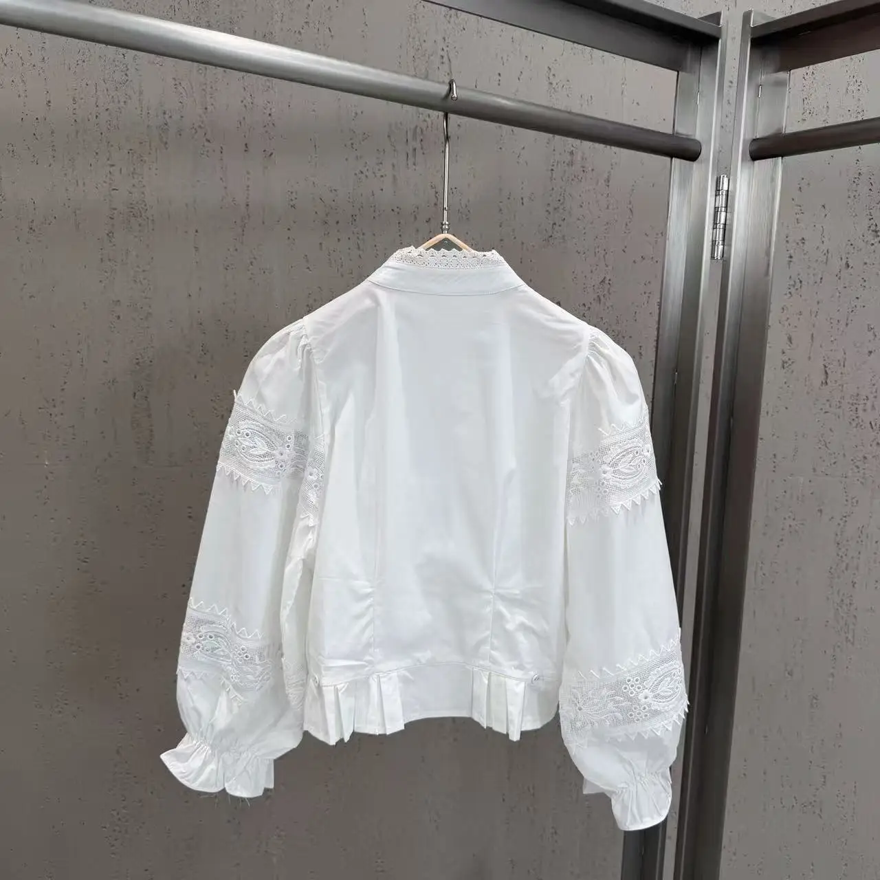 High Street Autumn New British Style Bubble Sleeve Lace Shirt Women's Embroidered Small Stand Collar Lantern Sleeve shrits Top