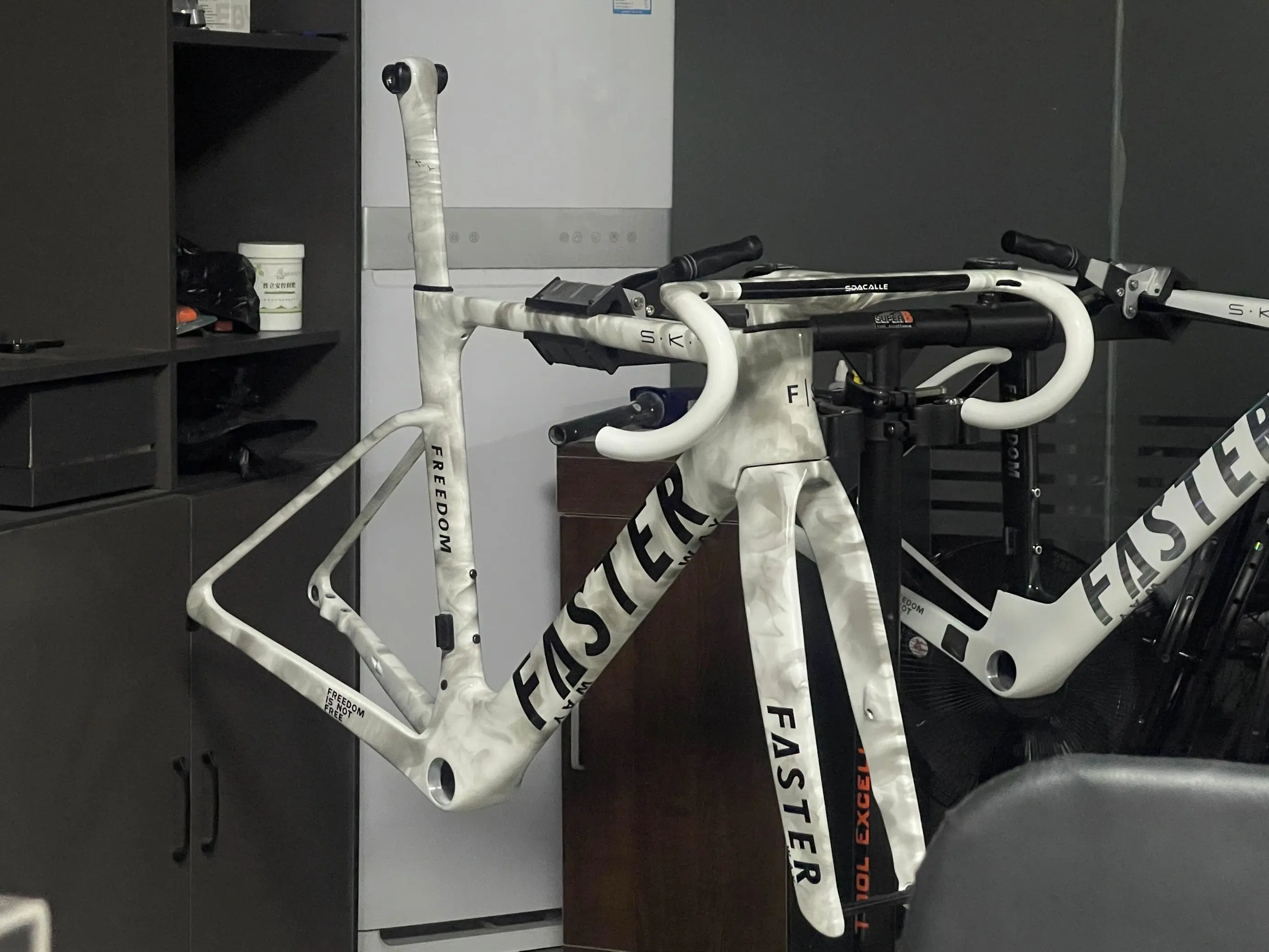 نموذج جديد T47 FASTERWAY الحرية إطارات الكربون دراجة الطريق الإطار مع شوكة Seatpost المشبك سماعة المقود 32C مكبح قرصي