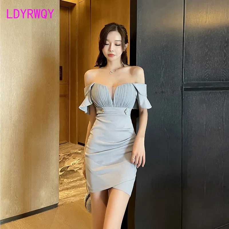 Shoulder hugging short skirt for women, sexy nightclub dress, tight fitting nightclubs