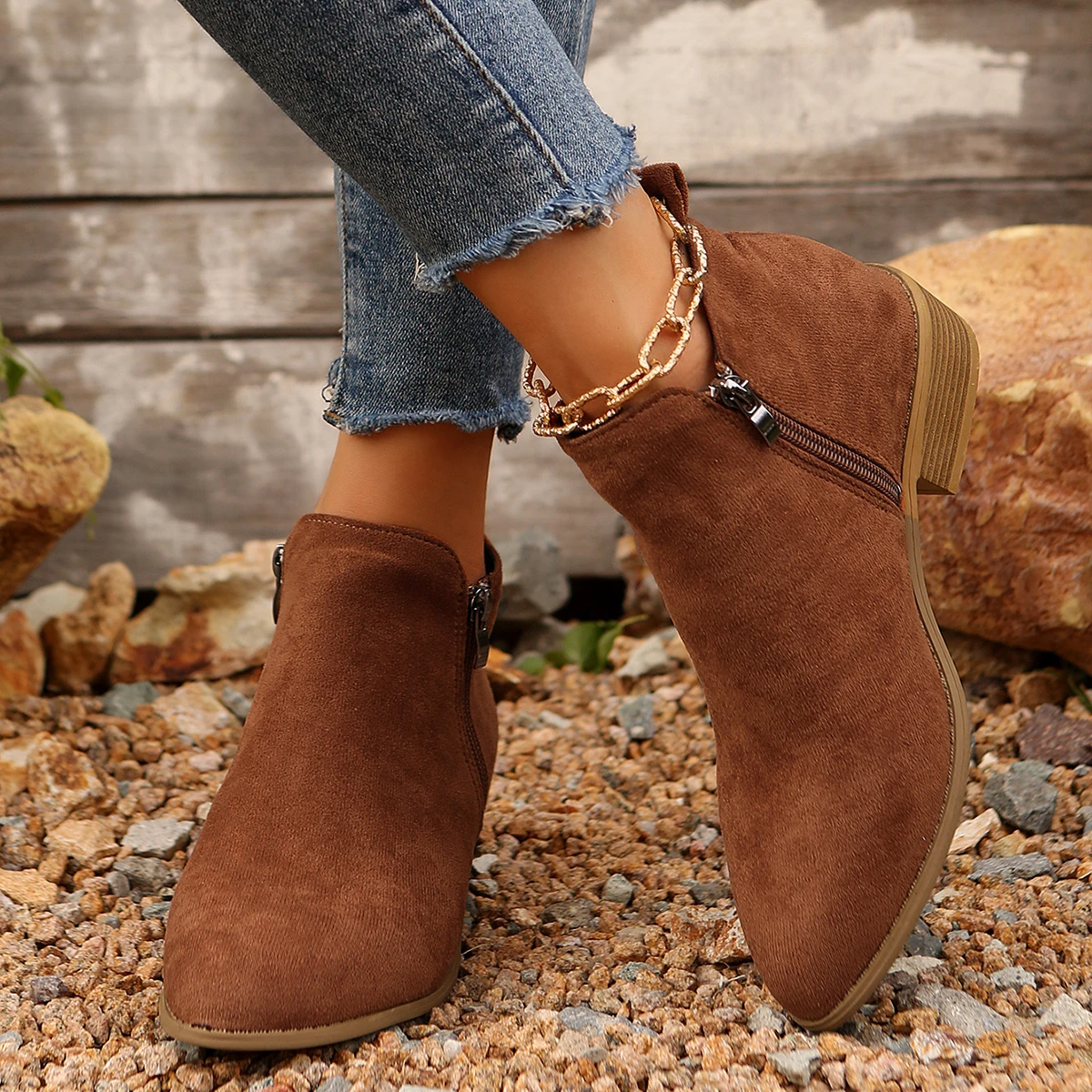 النساء حذاء من الجلد الخريف منصة مثير أحذية عالية الكعب للنساء 2025 موضة شتاء جديدة خفيفة الوزن أحذية مريحة النساء