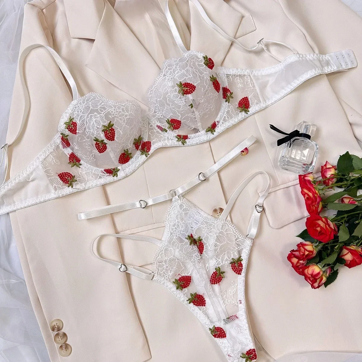 

Sexy Girl Strawberry Embroidery Perspective Underwear with Steel Rings Women's Sweet Transparent Exotic Apparel Suit Bra Briefs