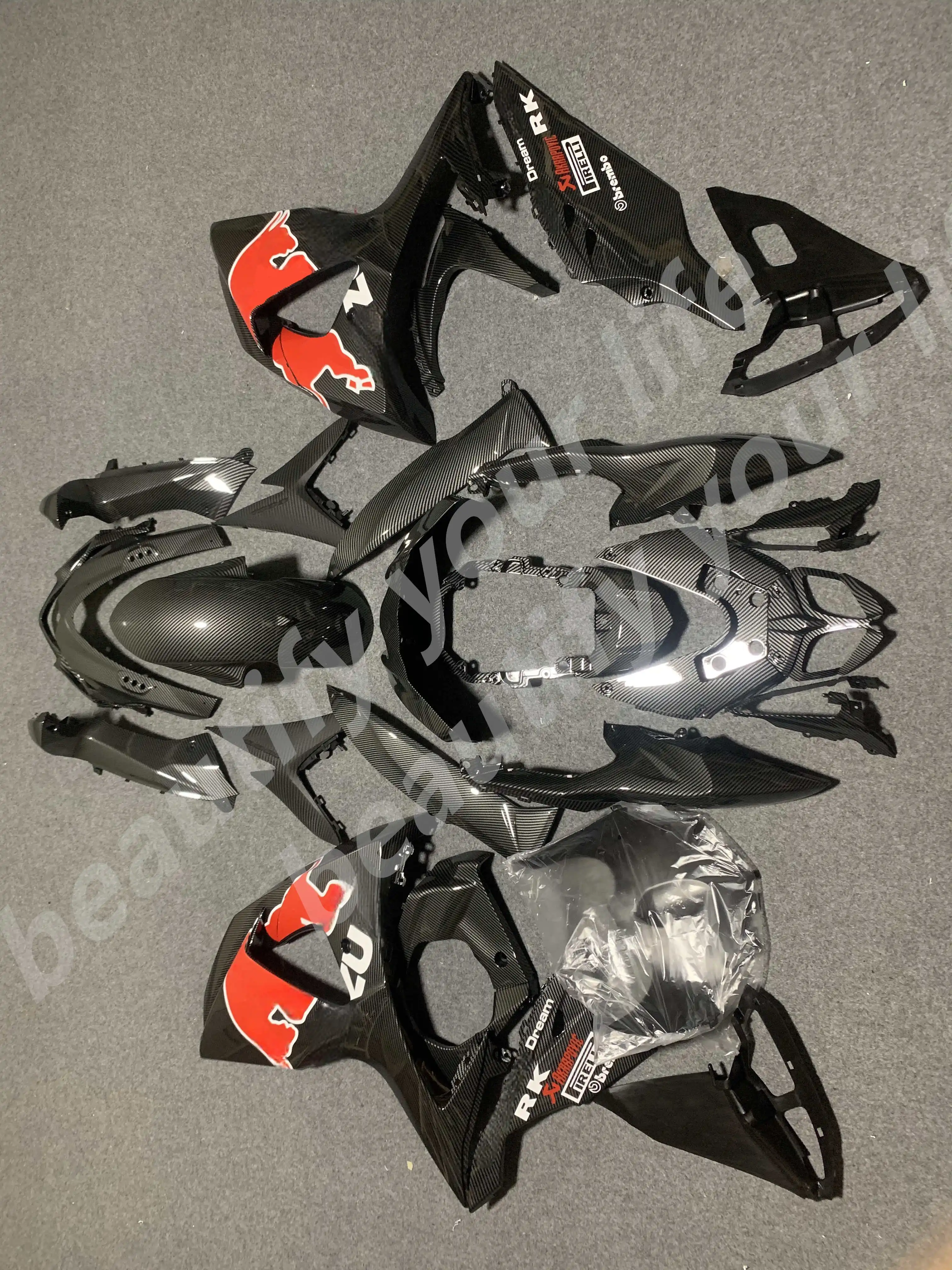 

Комплект обтекателей под давлением для G S XR1000 09 10-16 15 G S X-R G S XR 1000 K9 2009 2010 -2016 ABS черный комплект обтекателей из углеродного волокна