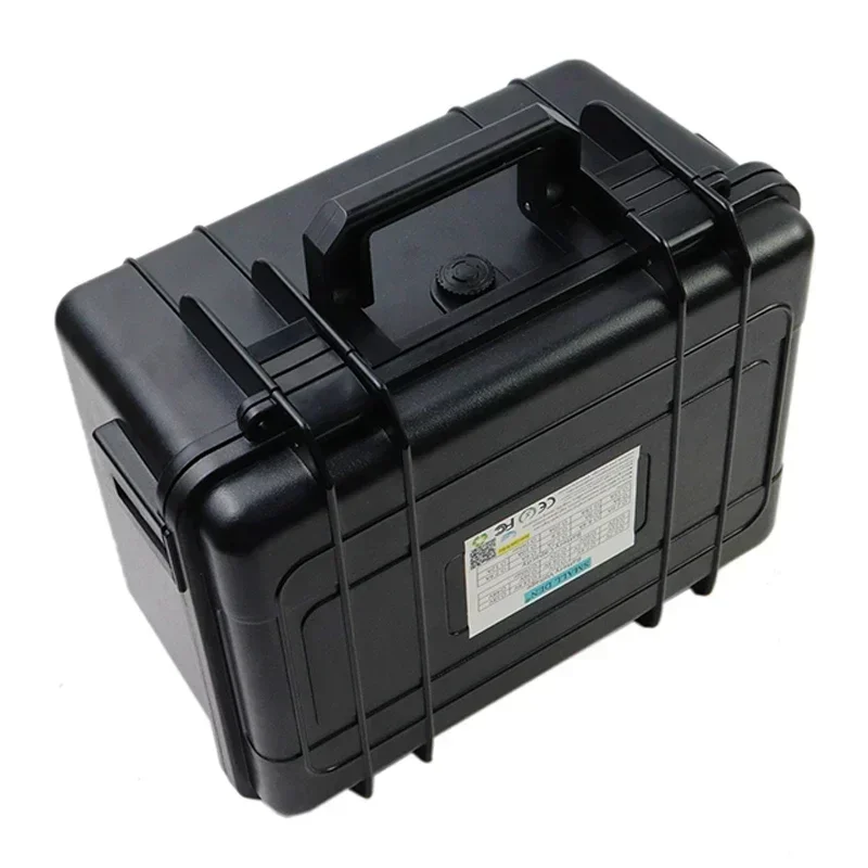 12,8 V 120 Ah Akku mit integriertem BMS wasserdichtem Solar-Camping-Wechselrichtermotor, Motorrad-Camping-Offroad-Netzwerkfahrzeug