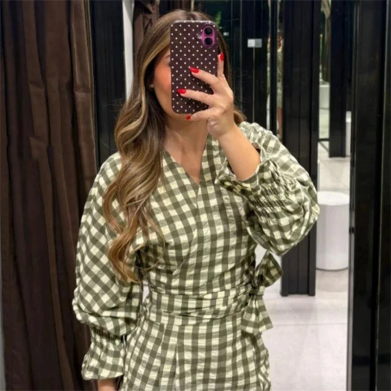 Women Green Plaid Printed Shorts Suit V‑neck Wrap Long‑sleeve Shirt High‑waist Shorts 2‑piece Set 2026 New Holiday Casual Outfit