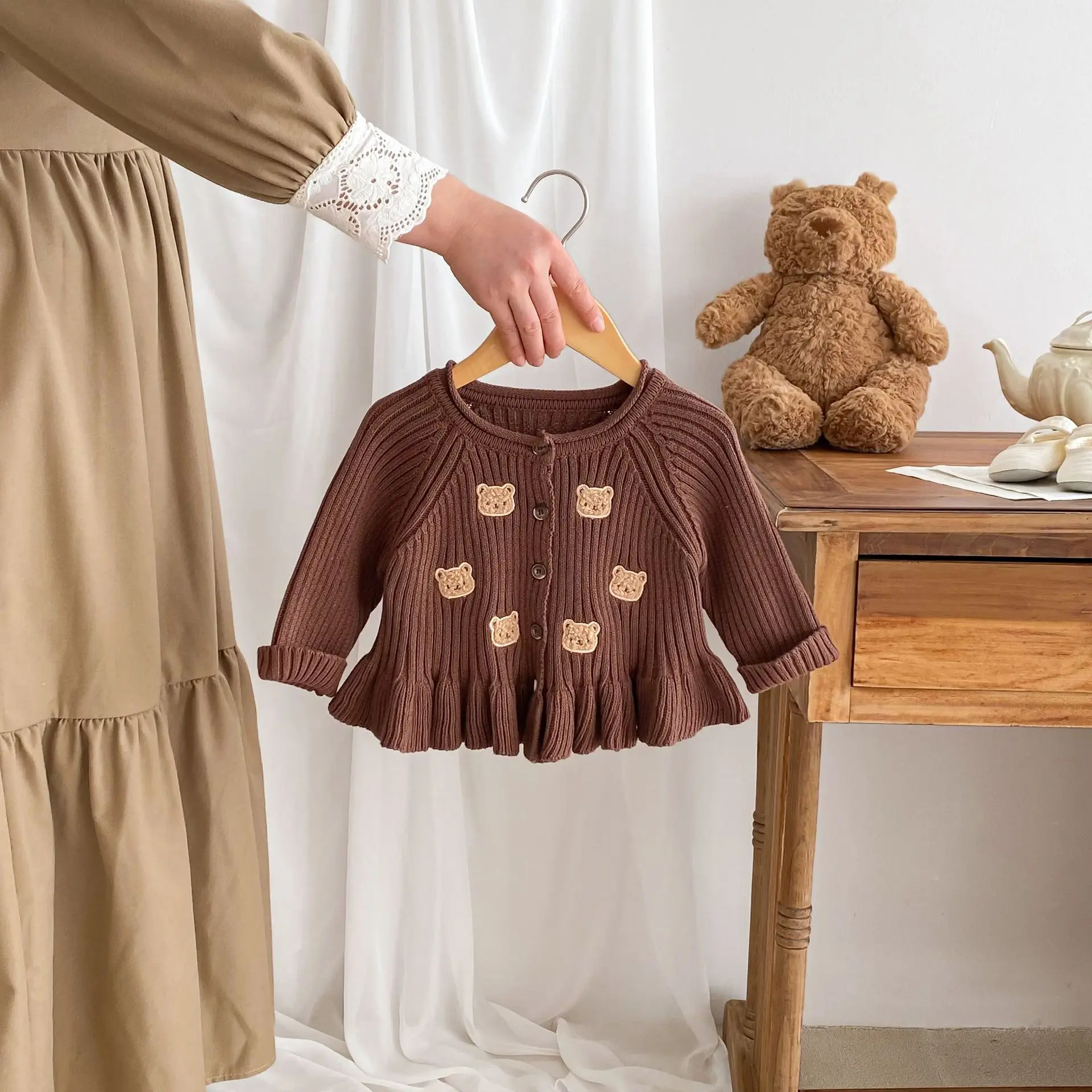 2024 Spring New Baby Girl Casual Bear Sweater Cardigan Jacket Korean Style Western Style Cotton Yarn Sweater Top