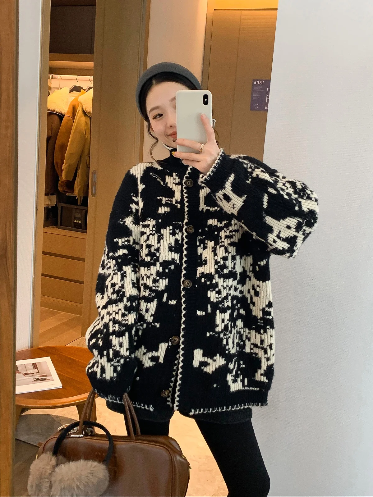 

Женский вязаный кардиган Love Devil Fi свободного кроя с цветными блоками, теплая зимняя верхняя одежда, мягкий корейский стиль, длинный рукав, высокий воротник