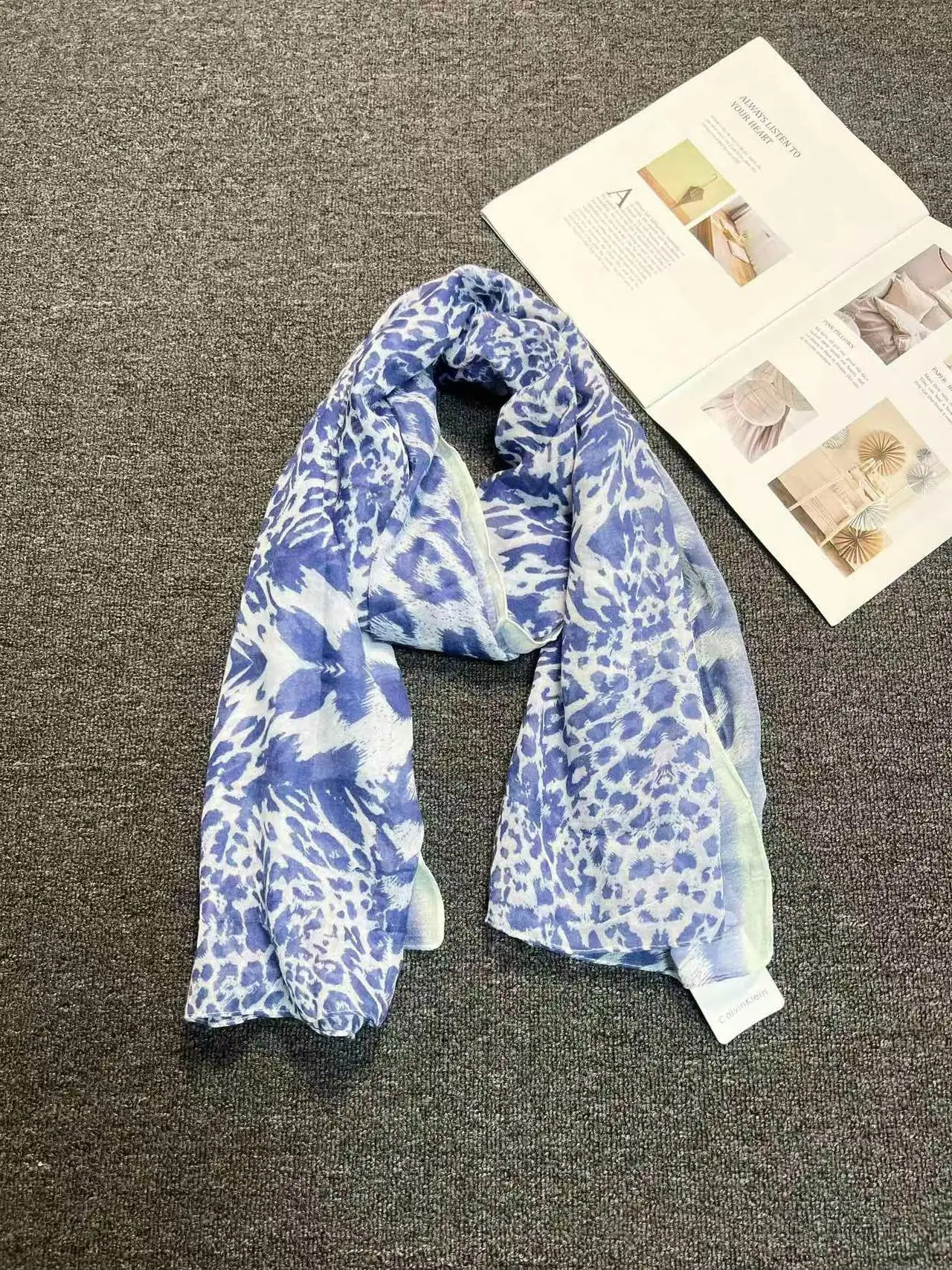 Foreign trade Europe and the United States single original single fashion casual scarf logo jacquard long scarf 02