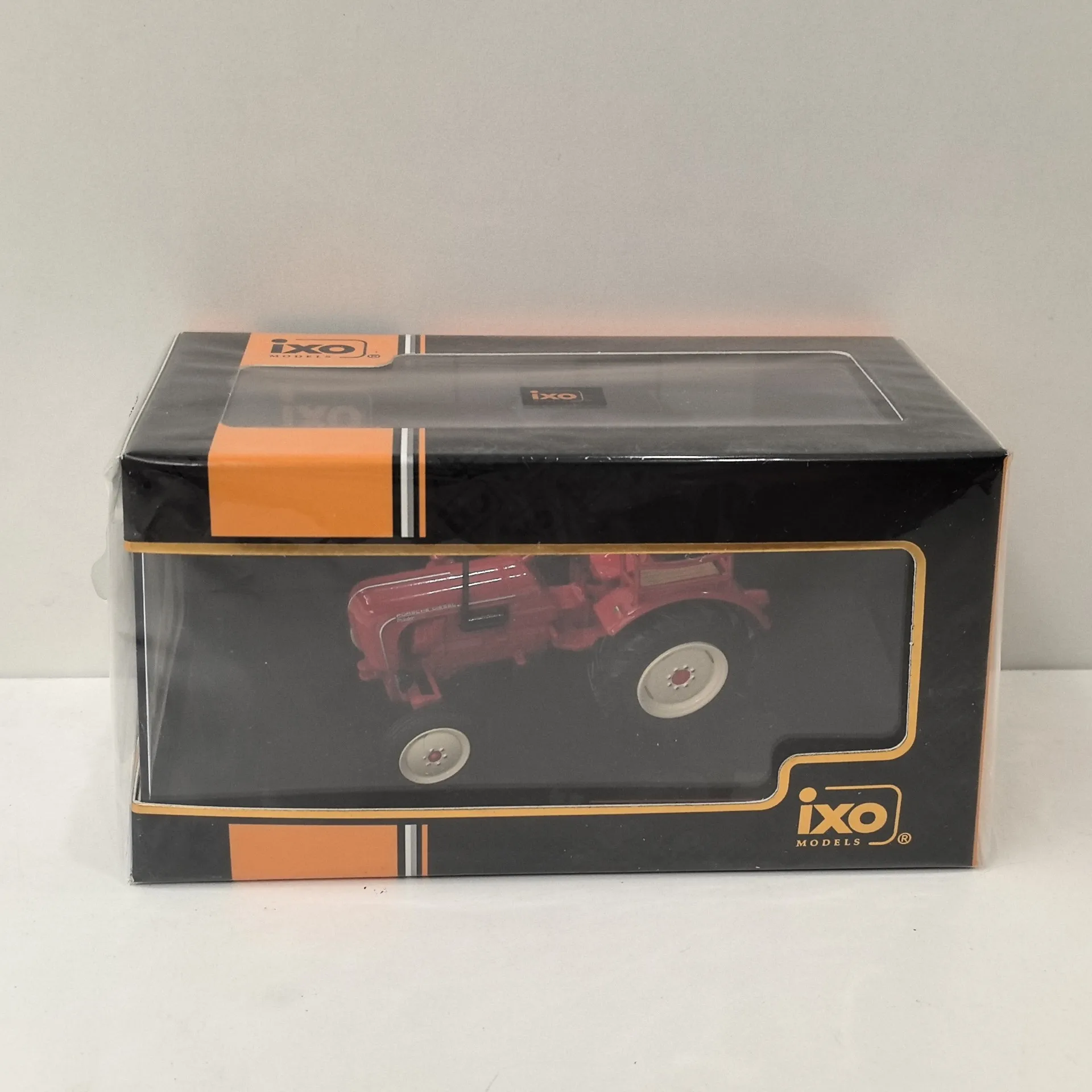 

Diecast IXO 1/43 Scale PORSCHE Master N 419 1962 Porsche Tractor Alloy Car Model Collectible Toy Gift Souvenir Display Ornament