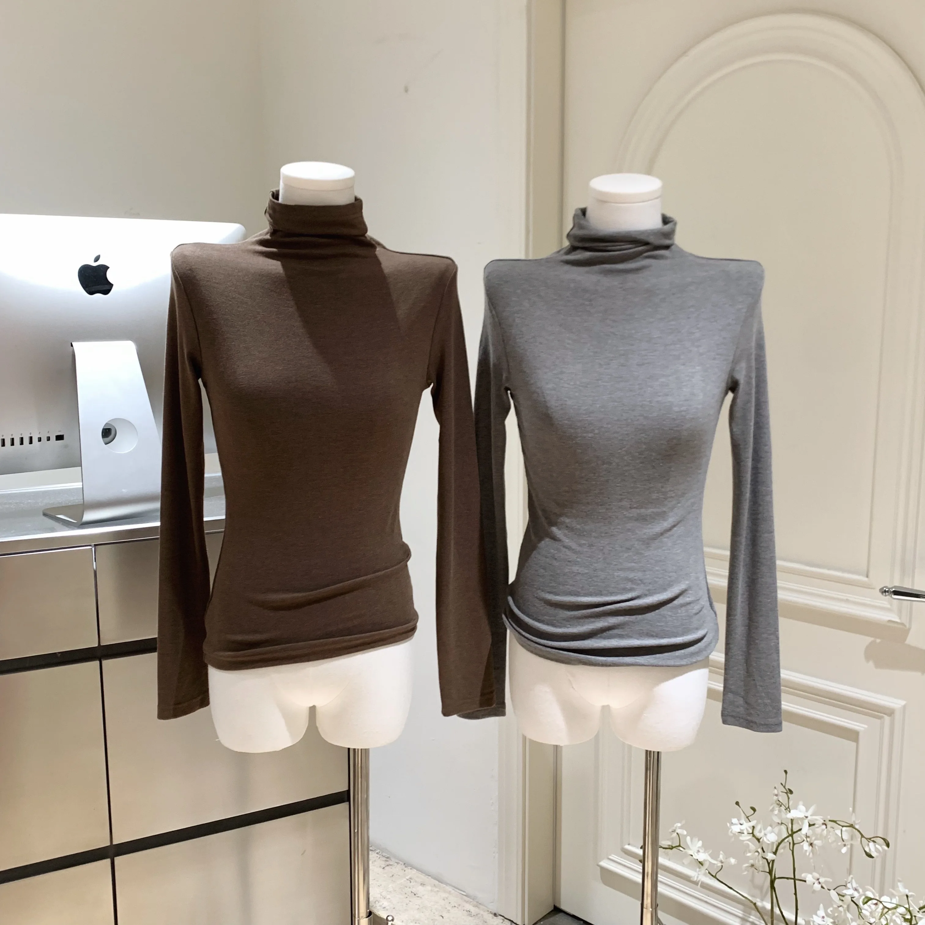 المرأة الخريف الشتاء مريحة الياقة المدورة طويلة الأكمام ضئيلة تي شيرت سيدة بلون لمط البلوز الأساسية المحملة الأعلى