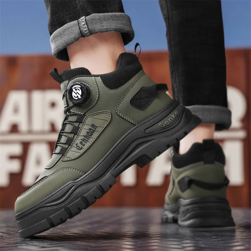 أحذية عالية الجودة جديدة متعددة الاستخدامات للاستخدام الخارجي لعام 2025، أحذية طلابية عصرية ذات سطح جلدي سميك، أحذية رياضية غير رسمية عصرية