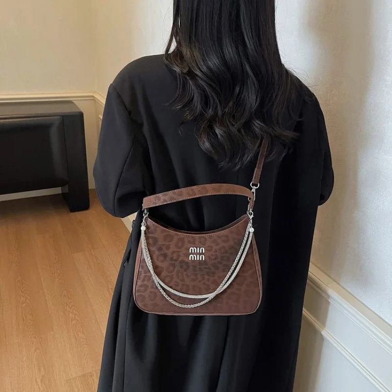 

Женская сумка из шевронной кожи высокого качества и прочного стиля для пригородных поездок в Париже ​