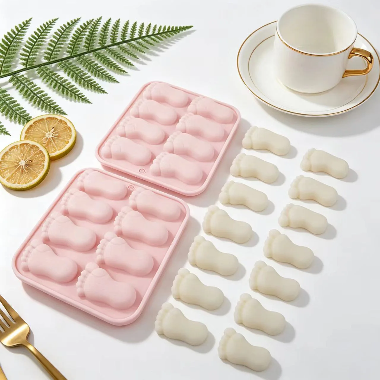 8‑Cavity Foot Shape Silicone Mold, Footprint Mold for Gummy Candy Jelly Chocolate Cake, DIY Epoxy Resin Baking Tool A067