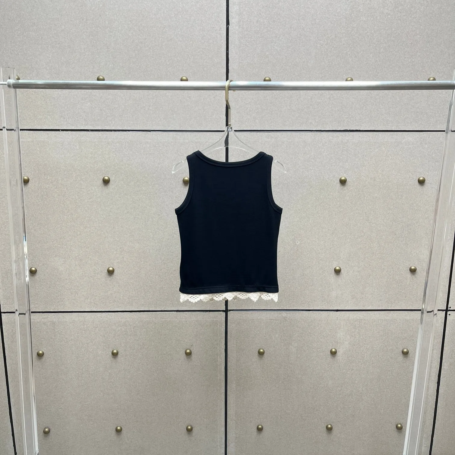 Women's Lace Trimmed Tank Tops - Black, White, Gray Basic Sleeveless Camisoles for Casual & Layered Style