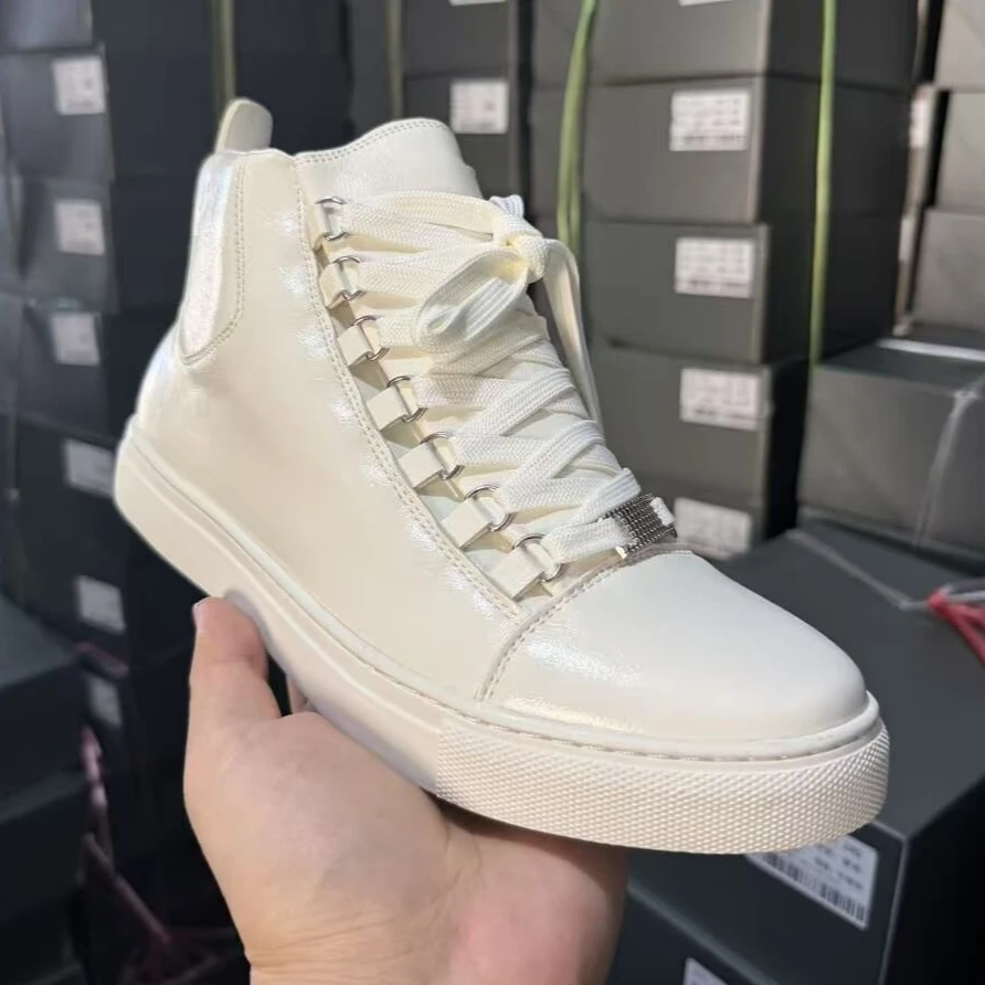 New Shoes for Men Cow Leather Casual Shoes Street Fashion White Flat Skateboard Shoes Lace-up Sneakers