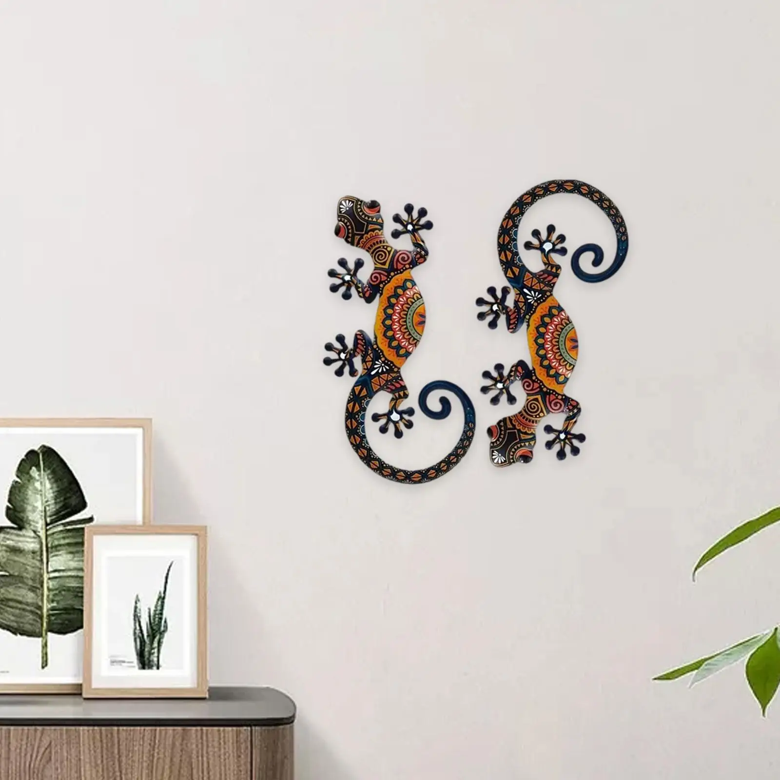 

2Pcs Metal Gecko Wall Art Decorative 5.91inch Indoor Outdoor Ornaments Metal Wall Art for Bathroom Home Backyard Office Kitchen