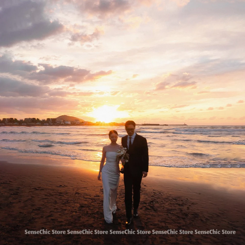 Vestidos de novia de lujo 2025, vestido de novia de sirena elegante sin mangas sencillo de Corea para mujer, impresionante vestido de recepción personalizado