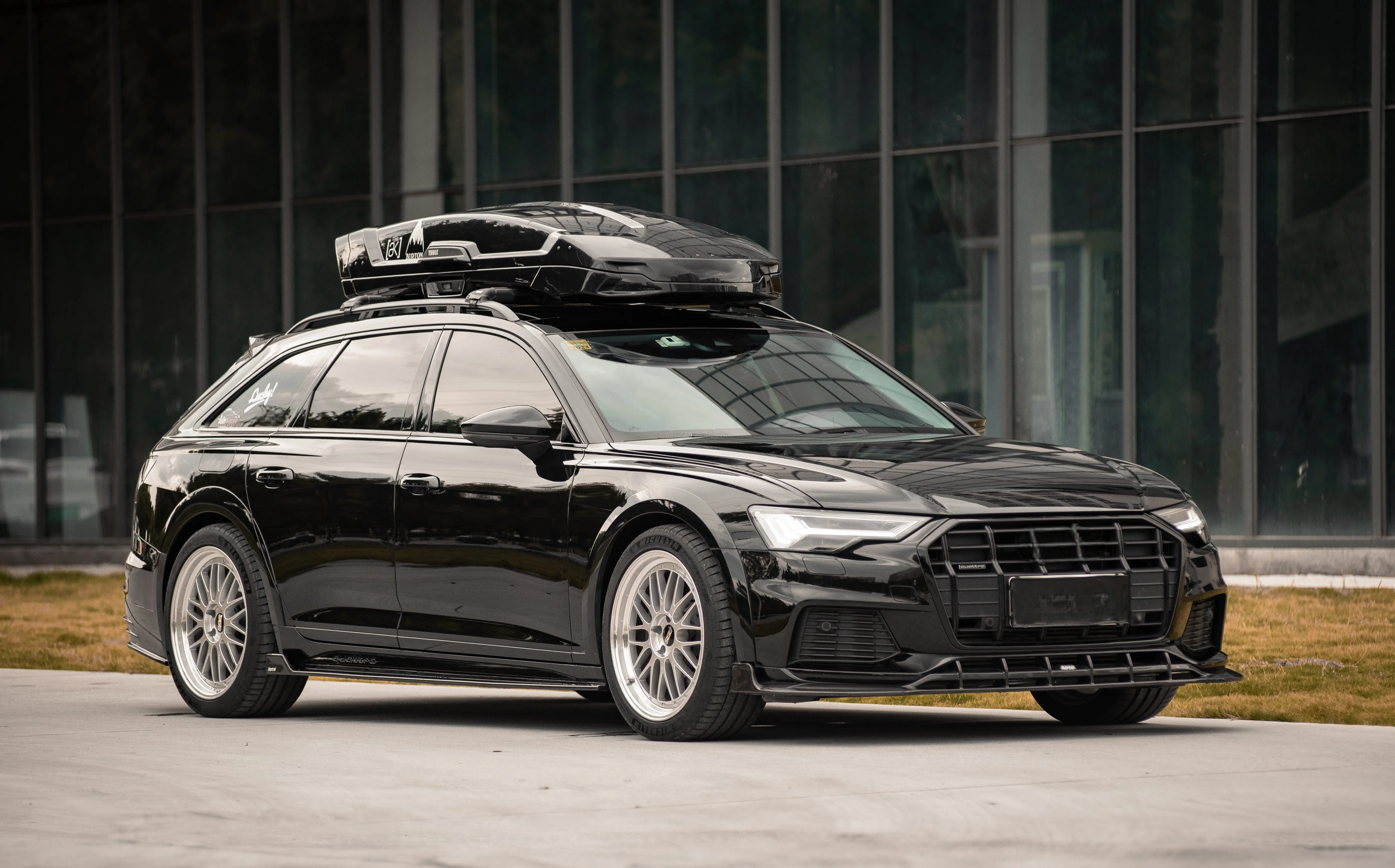 Labbra anteriori per paraurti anteriore per auto in fibra di carbonio a secco con montaggio perfetto per Audi A6 Allroad 2019-2022 Labbro anteriore per paraurti stile MC