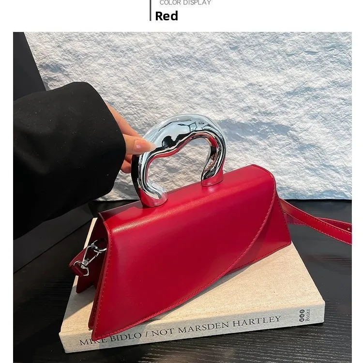 

Faionable Silver PU Women's Bag Crossbody Handbag Versatile Handbag Sweet School Sle Love Heart Bag for All Ages