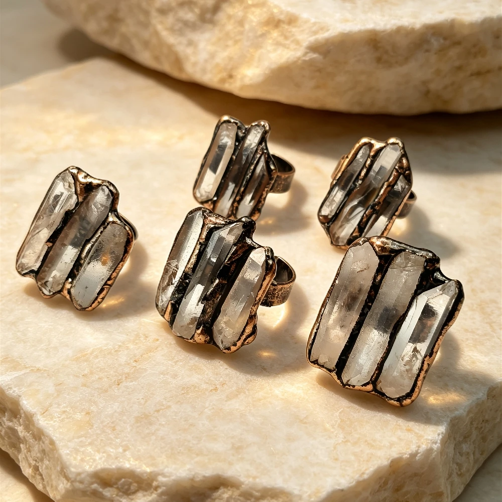 1PC Raw White Crystal Cluster Statement Ring Vintage Antiqued Metal Open Finger Ornament Golden Plated R2G529