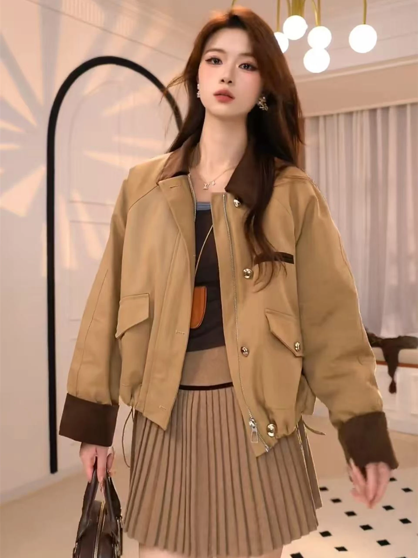 

Женская куртка цвета хаки с коротким воротником в винтажном рабочем стиле, из искусственной кожи, одобренная знаменитостями, осенняя модная верхняя одежда