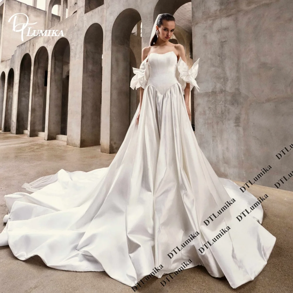 Unique Strapless Satin Wedding Dress 3D Floral Detachable Sleeves Ball Gown Long Train Modern Fashion Bridal Gown Customized