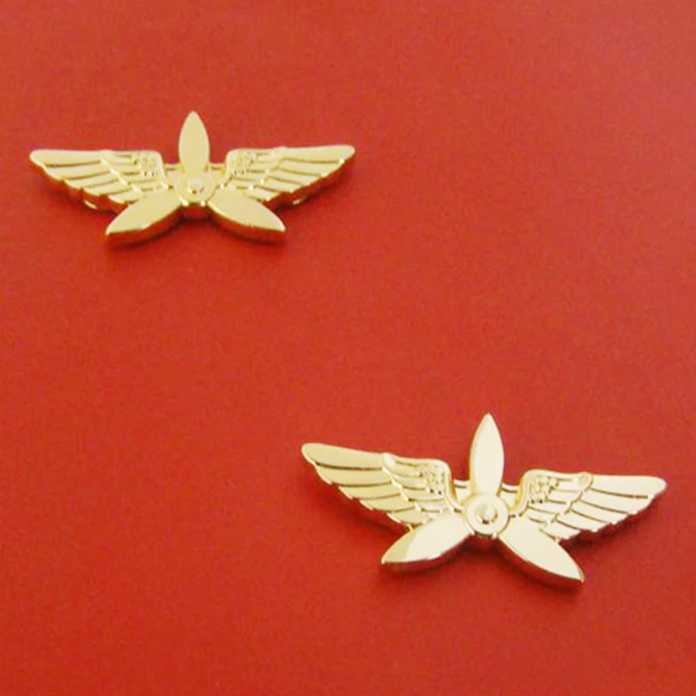 WWII AVIATOR PILOT FLIGHT WINGS BADGE PIN THEATRICAL PROPERTY GOLD