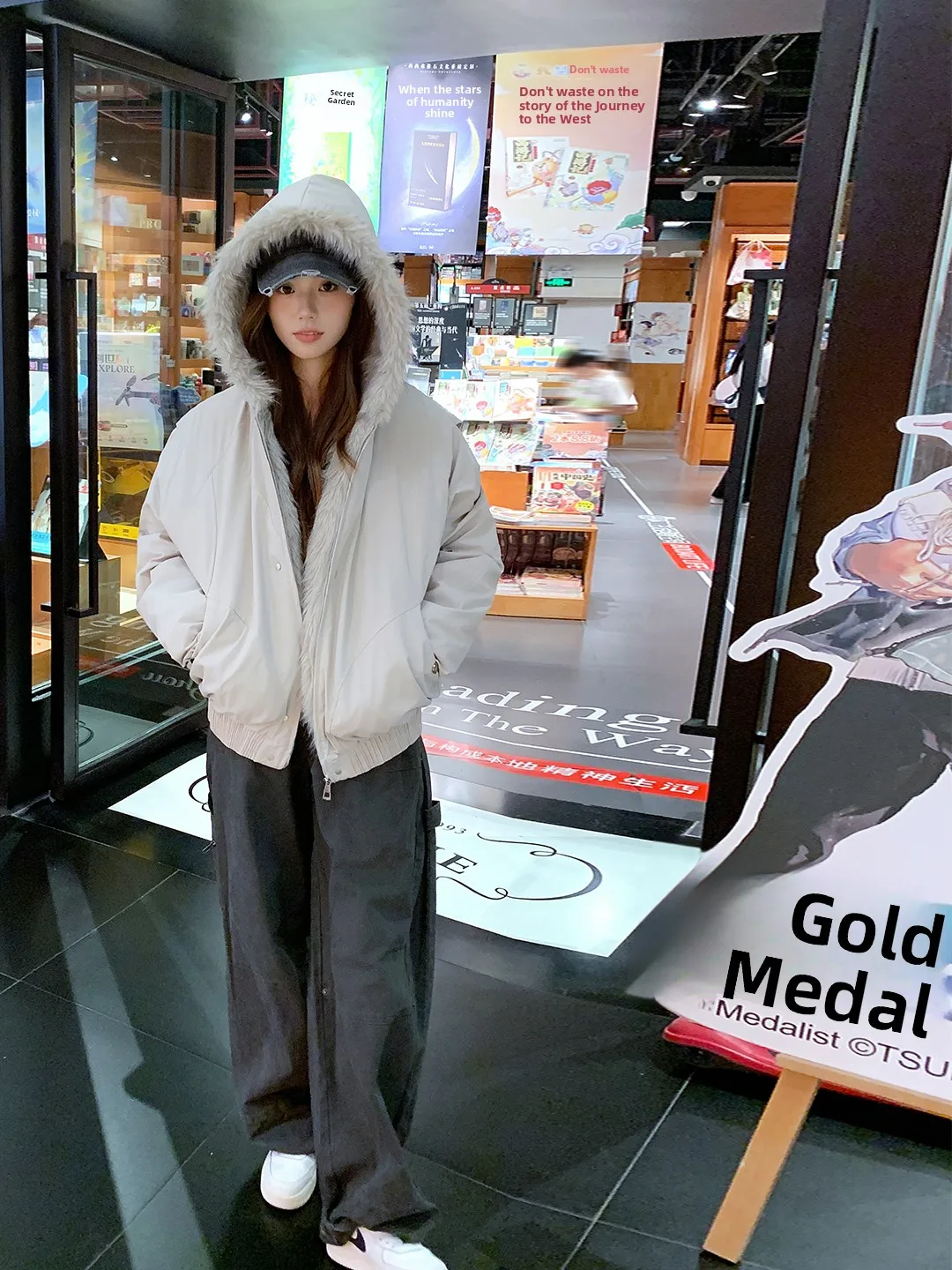 Jaet di cotone invernale Thiened per coppie Fem Faion ort Design con collo in pelliccia Cappotto caldo Coreano Sle Cotone con cappuccio...