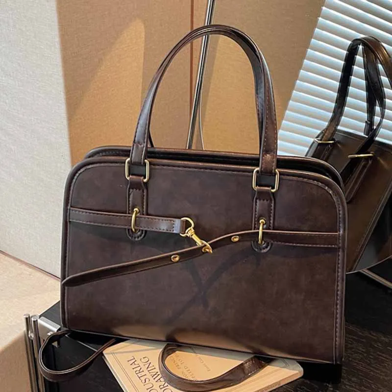 

2025 Trendy Retro Large-Capacity Bag for Women - Autumn New Minimalist Commuter Bag, 3-Way As Briefcase/Backpack/Shoulder Style