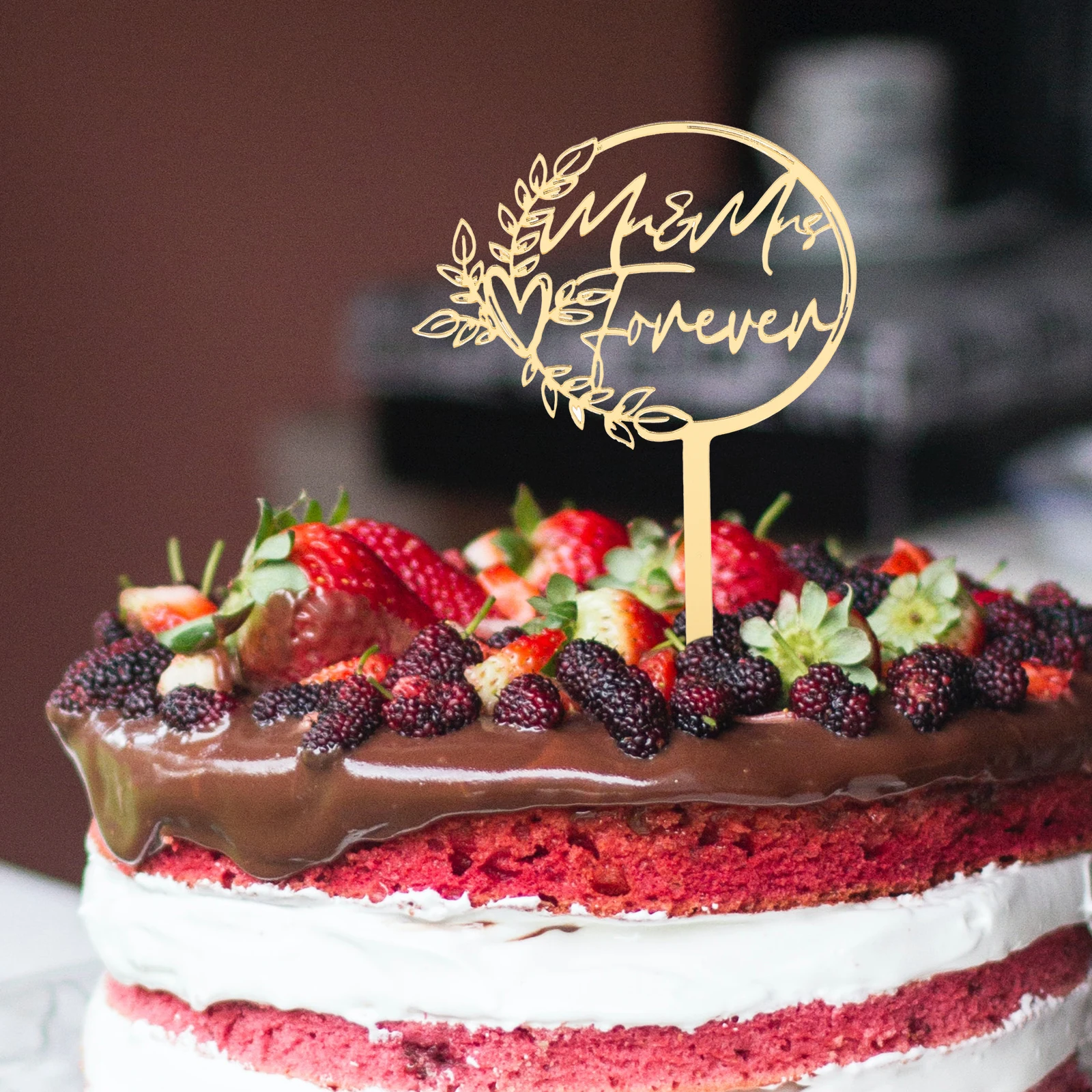 

5Pcs Mr and Mrs Acrylic Cake Picks Bridal Shower Cupcake Toppers Party Cake Decorations Sophisticated Dessert Decors