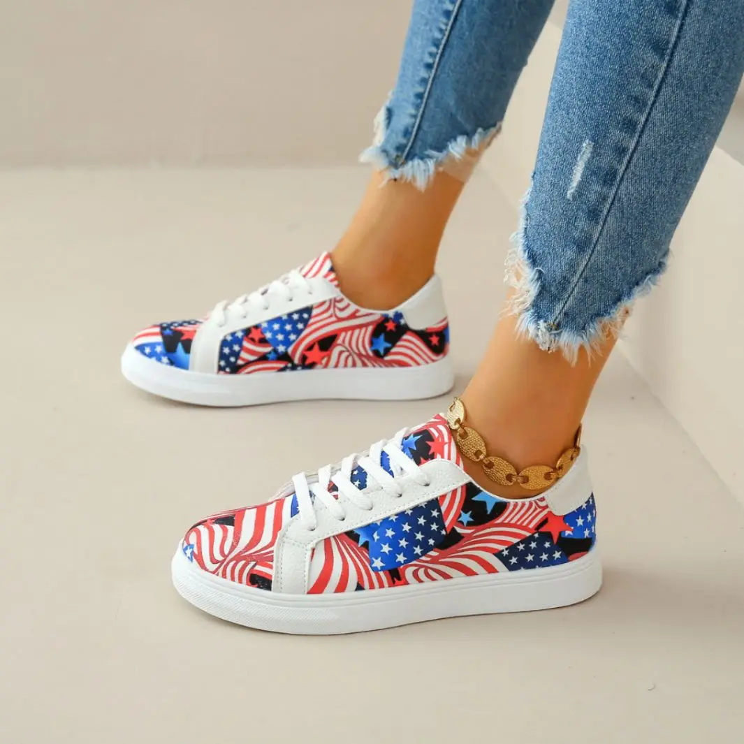 Sapatos baixos estampados com bandeira americana para mulheres, tênis retrô legal feminino, calçado para primavera e verão, 2023